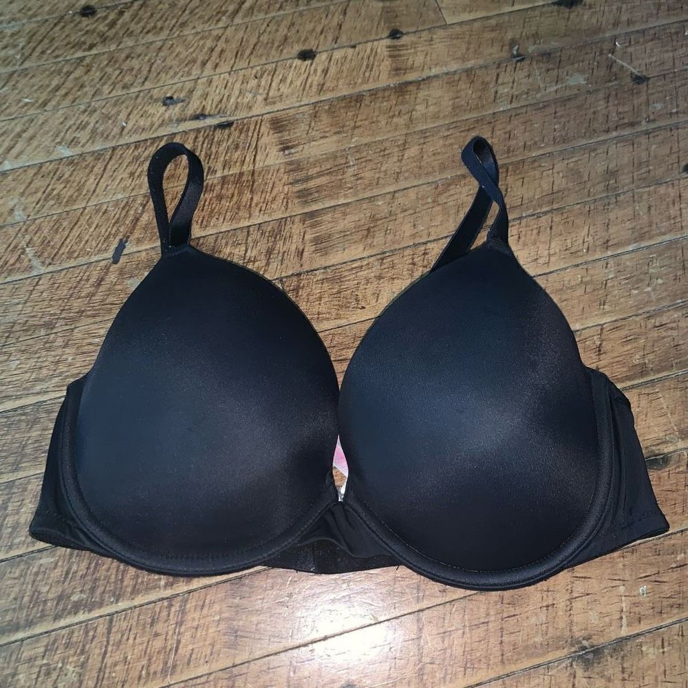 Victoria’s Secret Pink wear everywhere 34D black bra